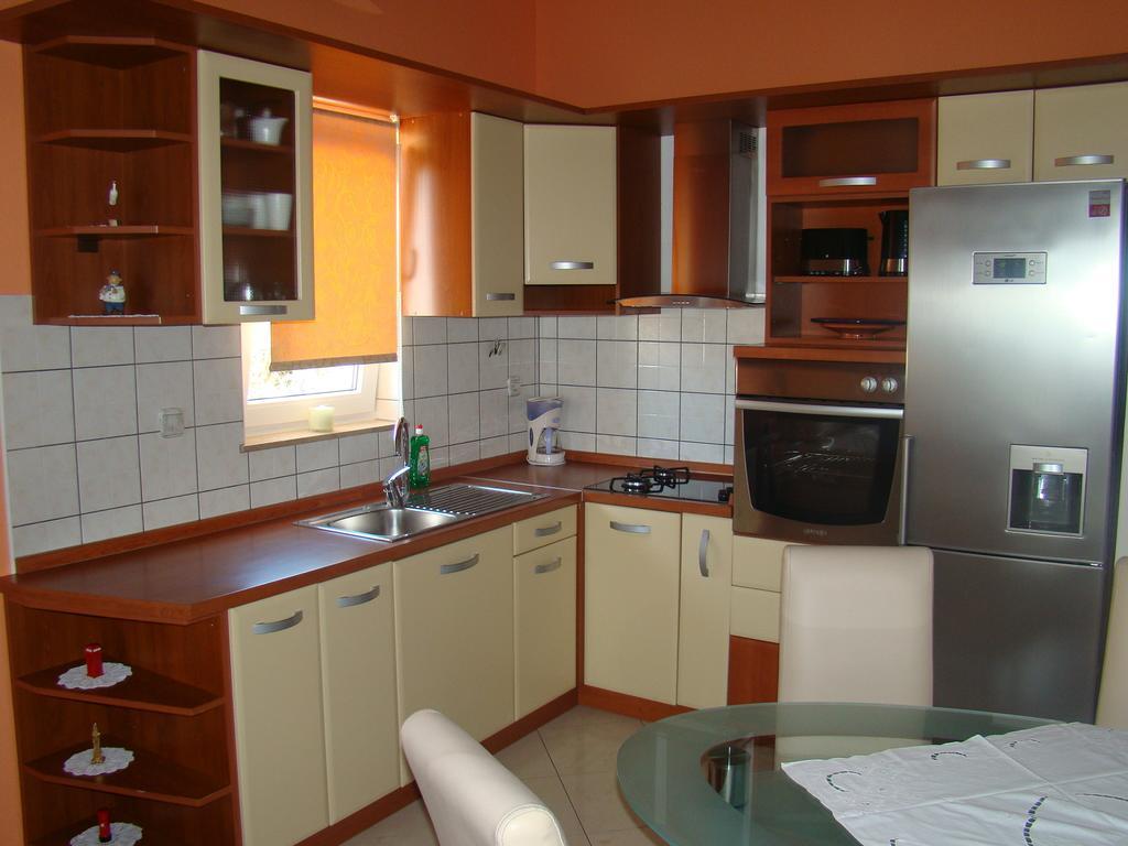 Apartments Villa Sunce Дуги Рат Стая снимка