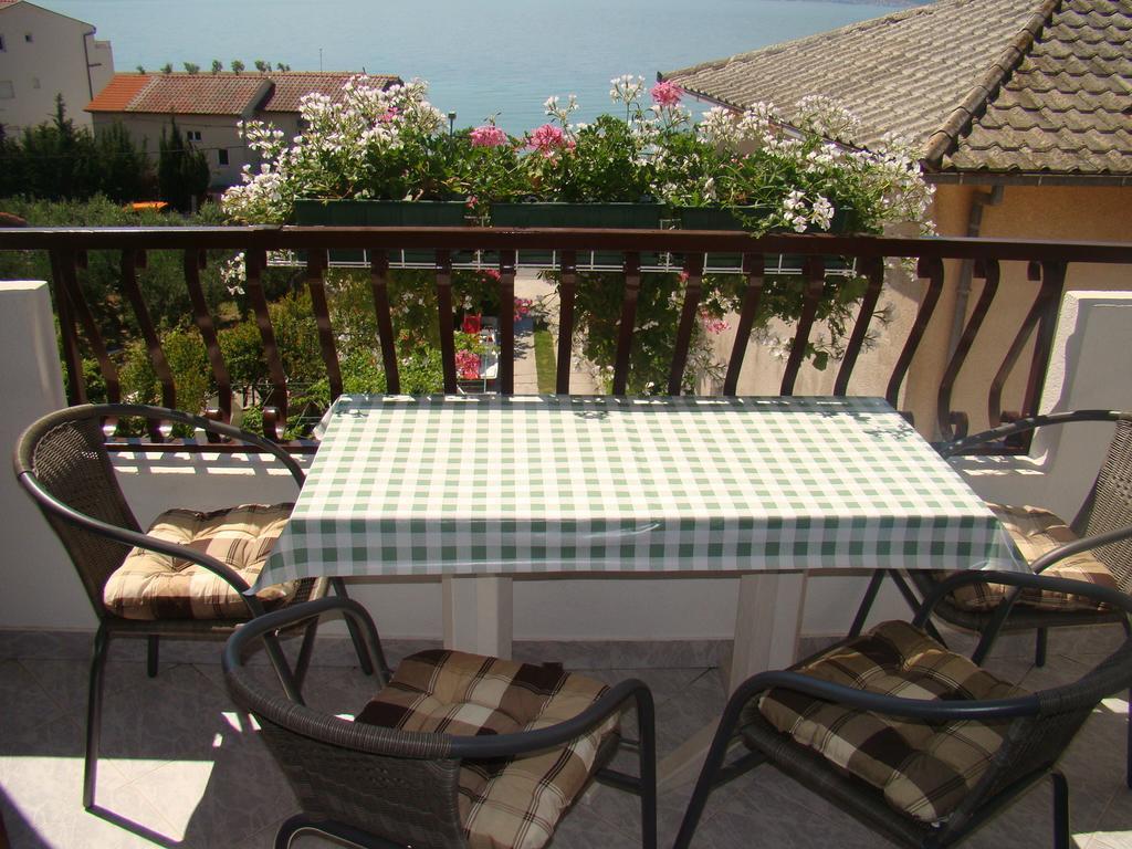 Apartments Villa Sunce Дуги Рат Стая снимка